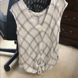 New max studio tank top
